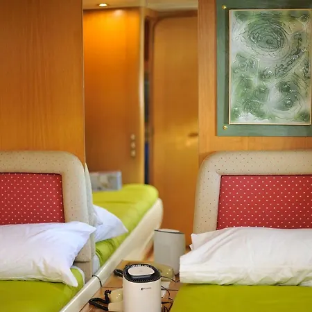 Båthotell Lady Alba Boat And Breakfast *