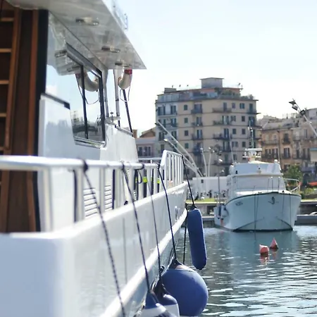 Lady Alba Boat And Breakfast * Palermo